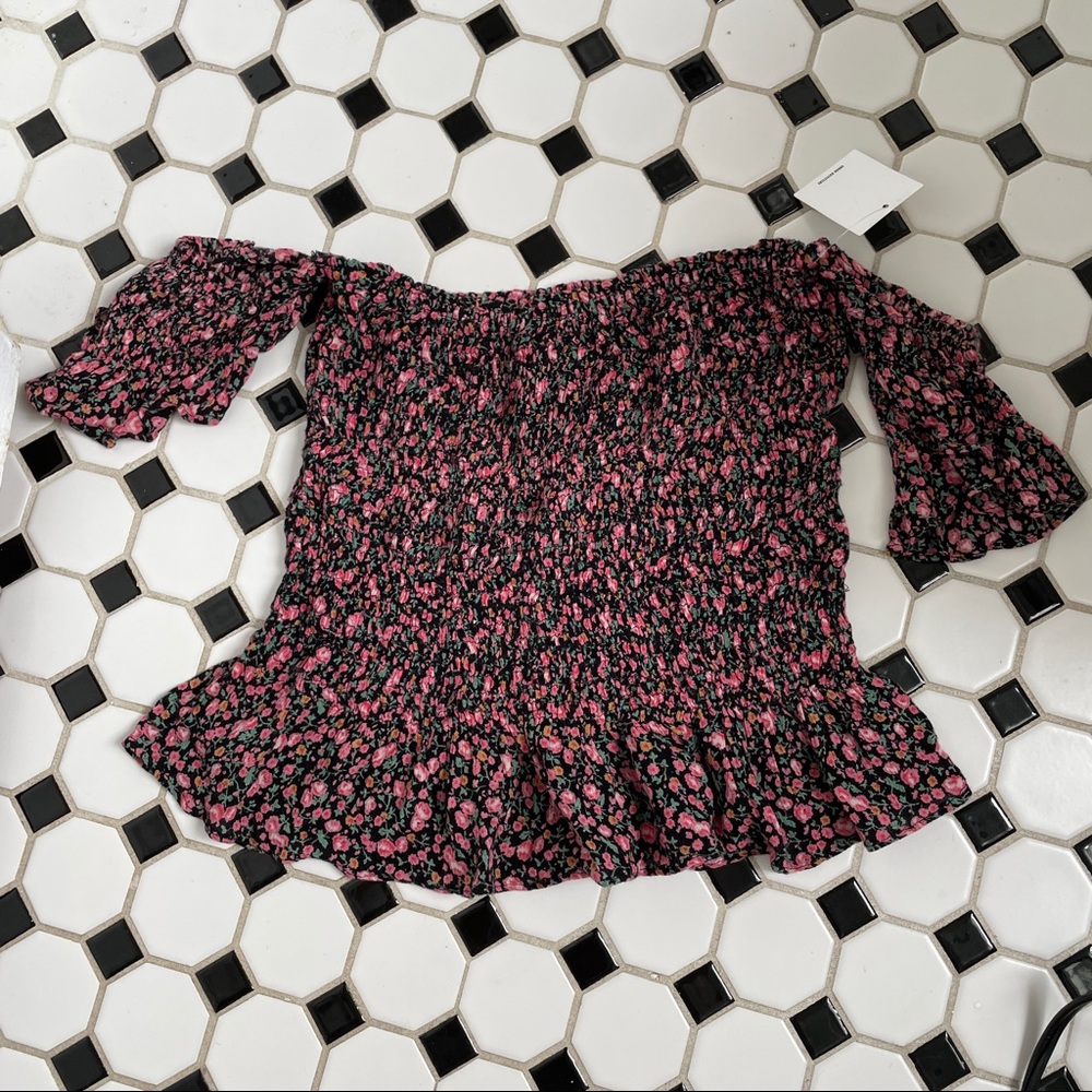 NWT Urban Outfitters Black Pink Floral Top XS/S